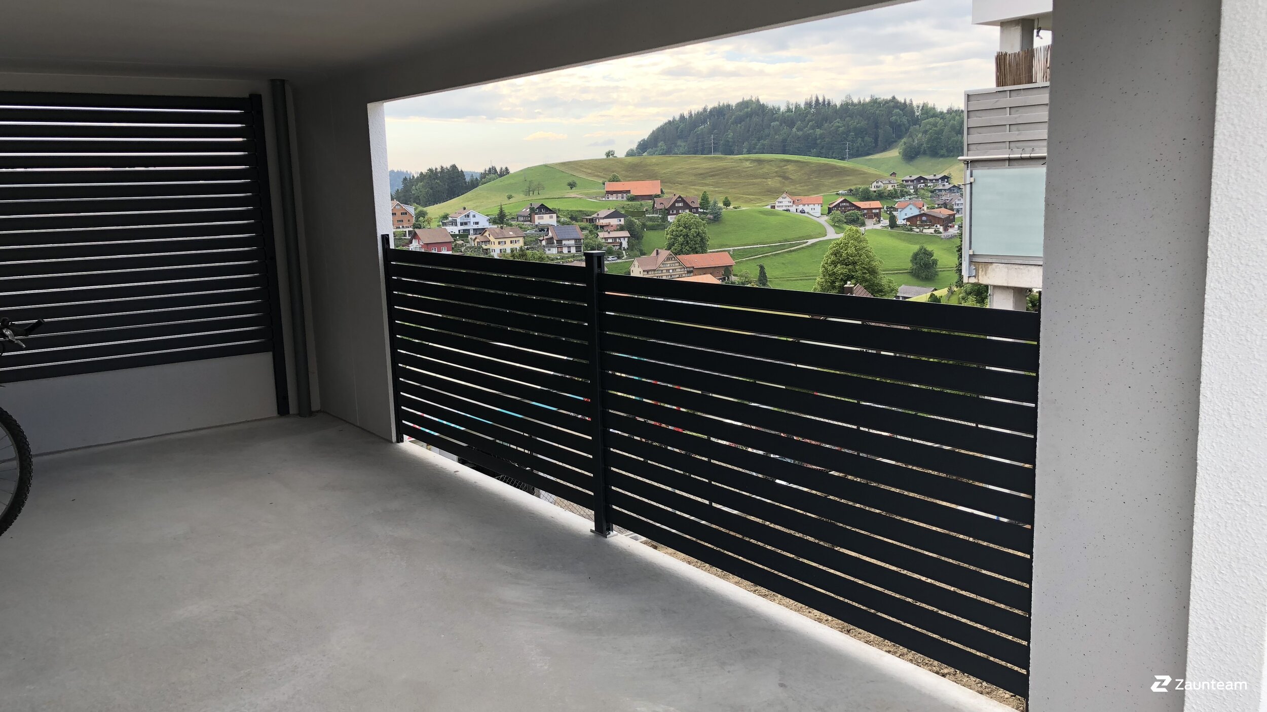 Aluminium Sichtschutz aus dem 2018 in 9103 Schwellbrunn Schweiz von Zaunteam Appenzellerland.