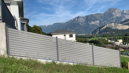Aluminium Sichtschutz aus dem 2019 in 7320 Sargans Schweiz von Zaunteam Heidiland.
