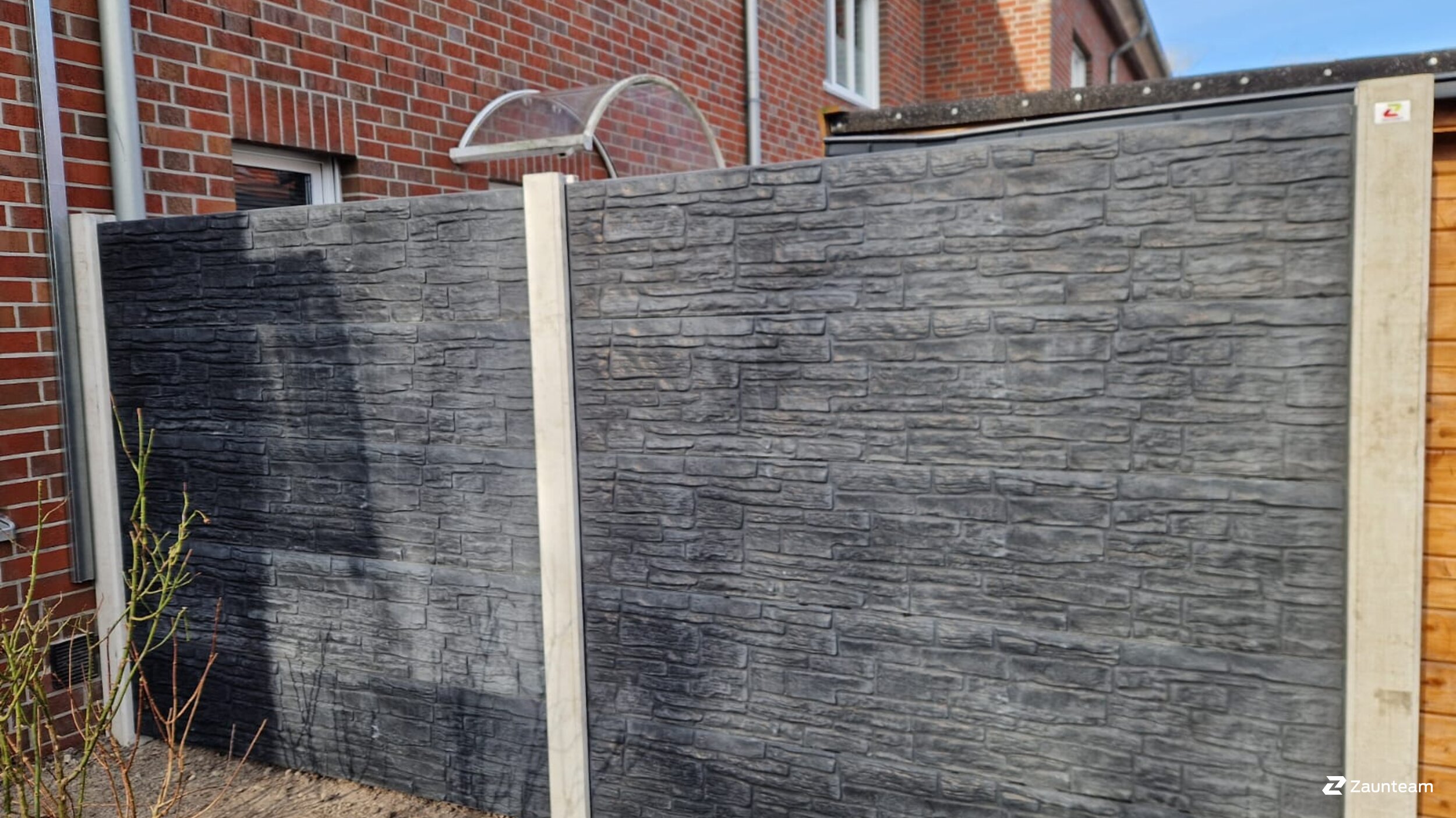 Betonzaun aus dem 2026 in 26133 Oldenburg Deutschland von Zaunteam Friesische-Wehde.