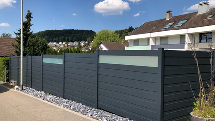 Aluminium Sichtschutz aus dem 2018 in 8486 Weisslingen Schweiz von Zaunteam Neftenbach.