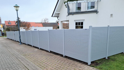 Aluminium Sichtschutz aus dem 2021 in 06785 Oranienbaum-Wörlitz Deutschland von Zaunteam Fläming.