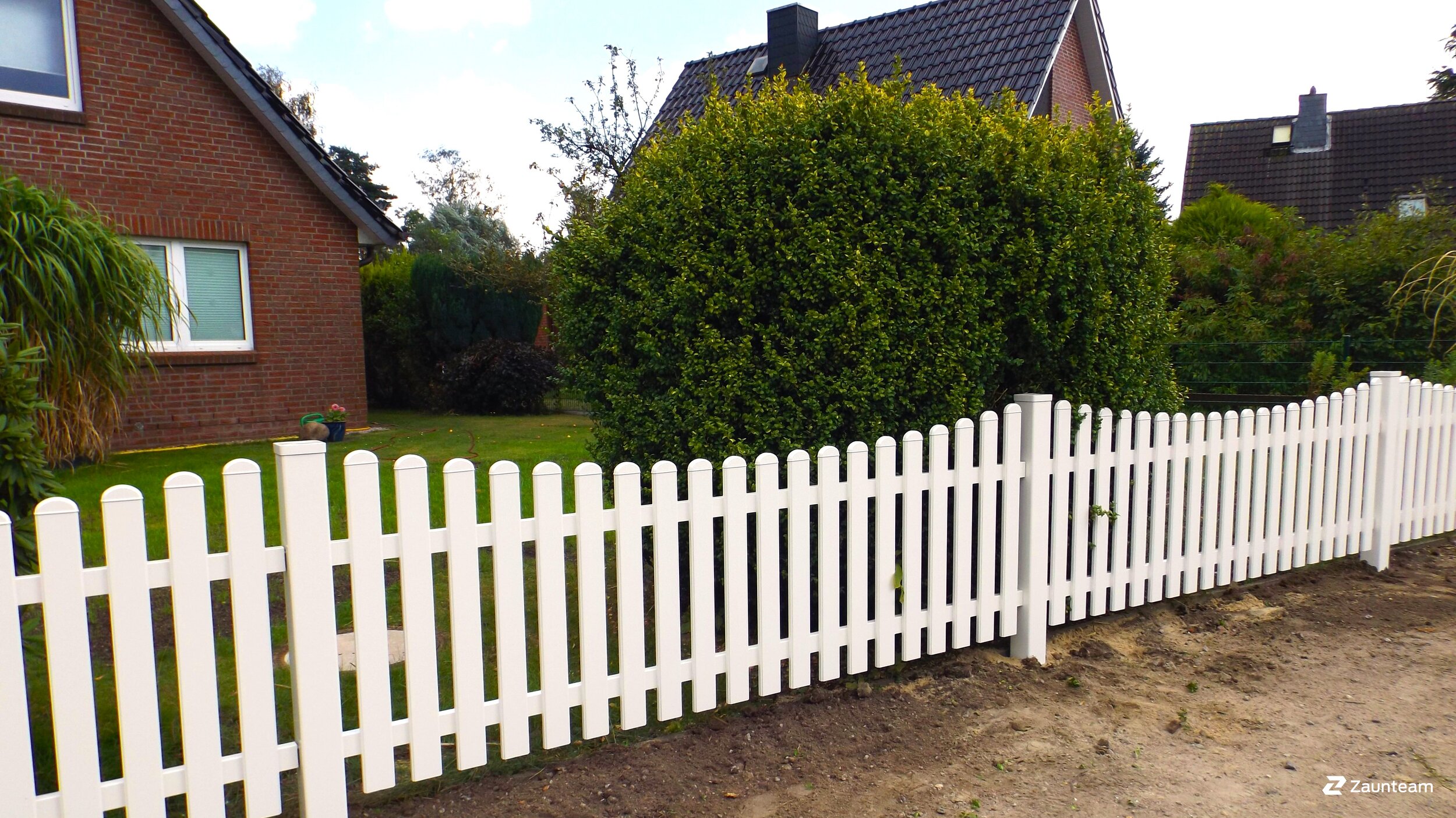 Zaunteam Classic Aluzaun einbetoniert, 22559 Hamburg