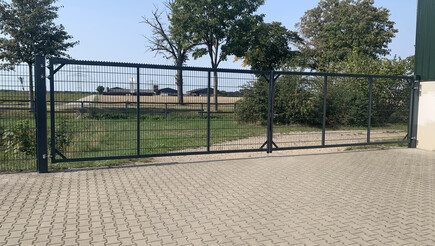 Tore & Durchgänge aus dem 2020 in 50171 Kerpen Deutschland von Zaunteam Schönauen.
