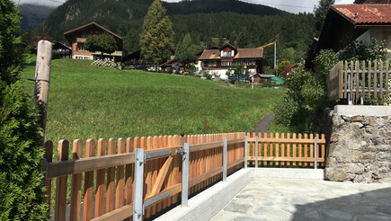 Holz Sichtschutz aus dem 2017 in 3818 Grindelwald Schweiz von Zaunteam Daniel Frutiger AG.